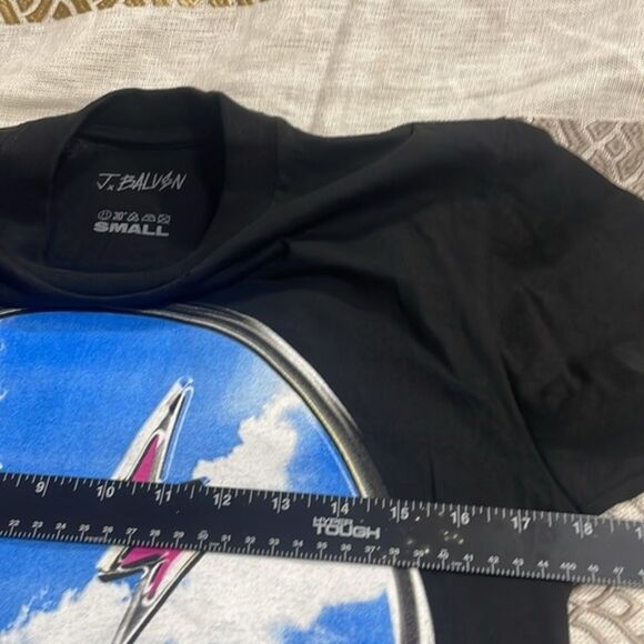 (P) J Balvin Concert Tour T-Shirt Sizes L,M,S Black Smiley Face Men's Lightning - Picture 5 of 9